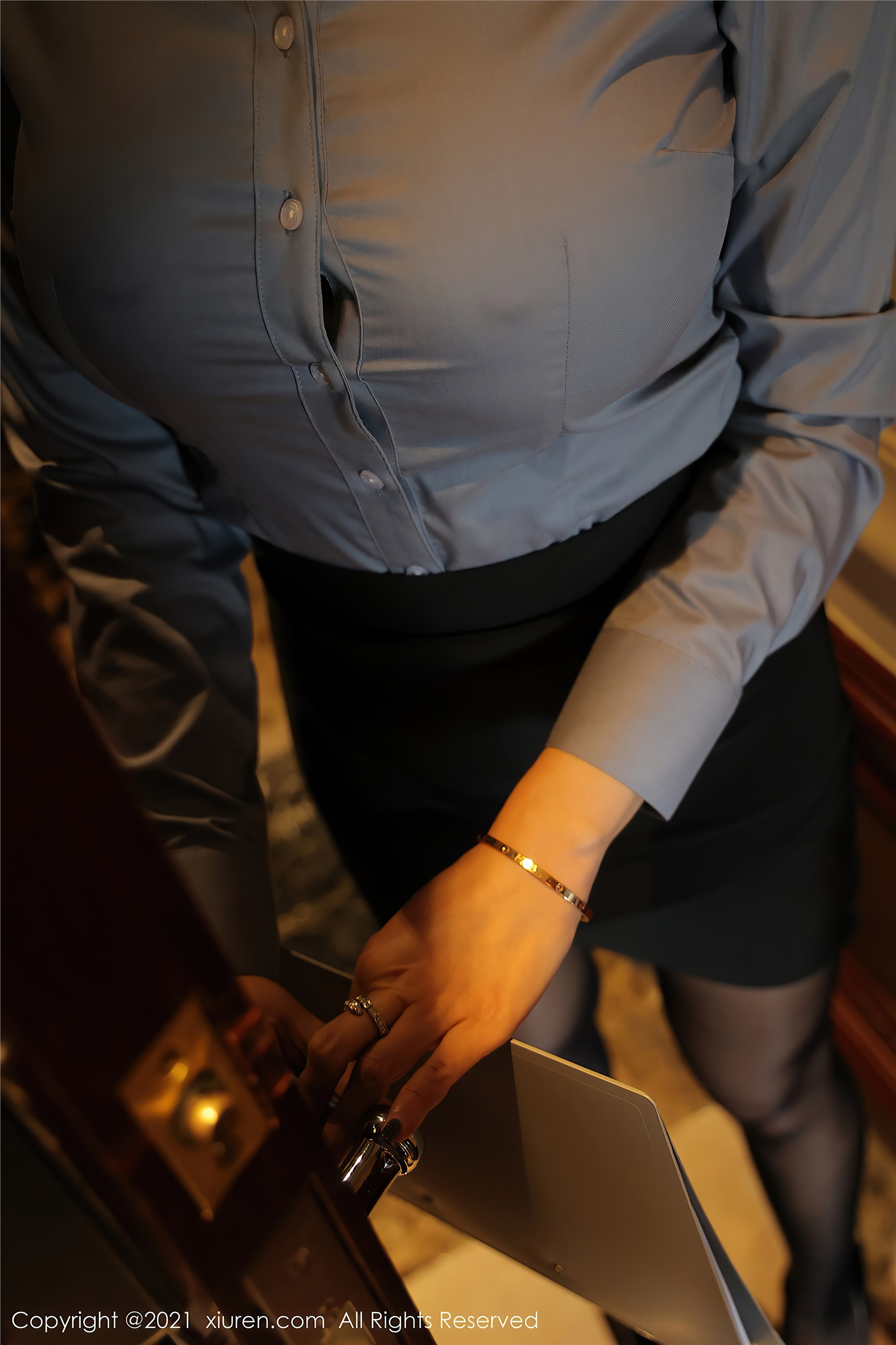 XiuRen秀人网  2021.06.02 No.3495 果儿Victoria